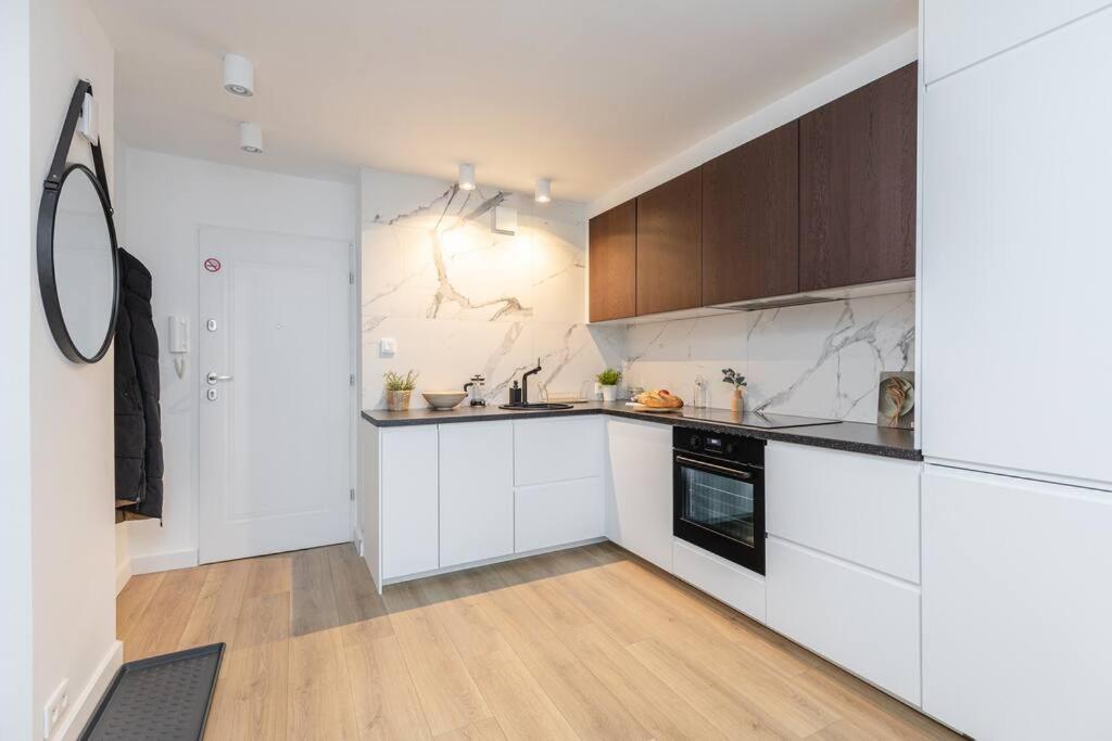Superapart Jana Pawla Ii, 302 Cozy Urban Retreat, Perfect For Couples Warsaw